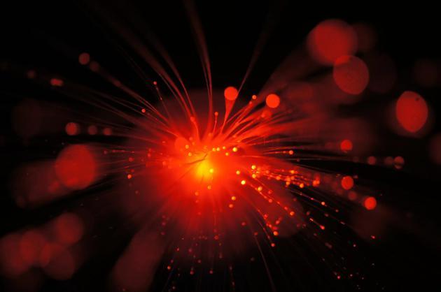 量子纠缠真的超越光速吗?或许事实并非如此