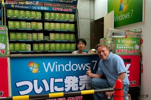 Linux之父Linus向Windows 7竖起大拇指 