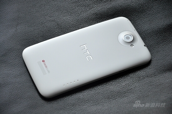 四核大光圈高速连拍 HTC One X行货评测