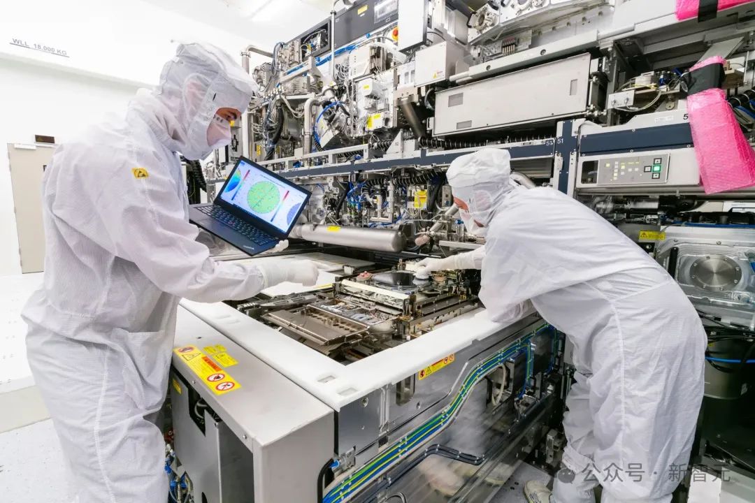 An ASML extreme ultraviolet machine cleanroom.